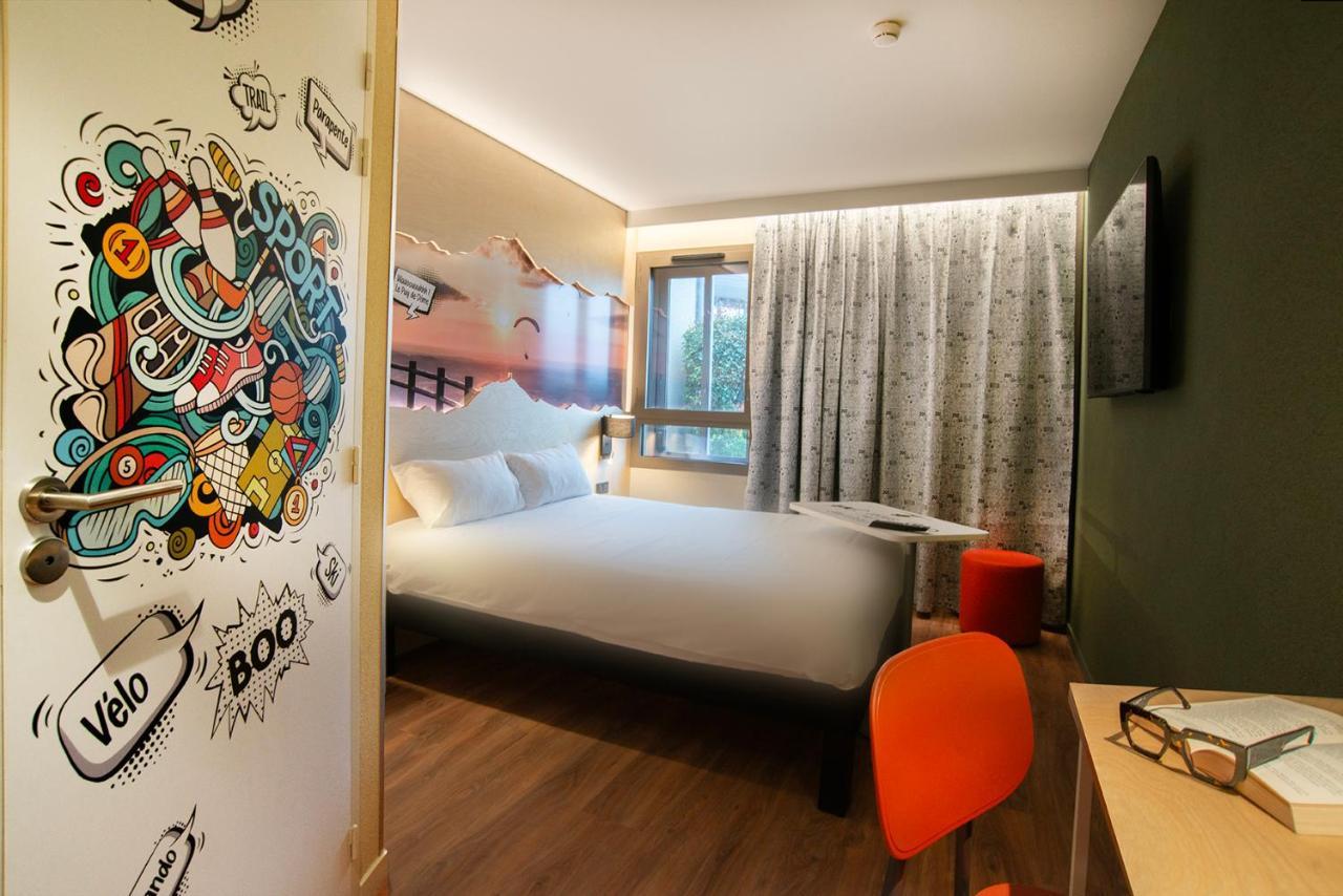 Ibis Styles Clermont-Ferrand Aeroport Hotel Exterior photo